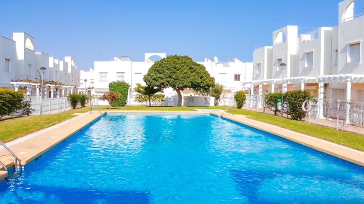 Garden Vistas. Hermoso Duplex Con Patio, Solarium Y Piscina. Vera Kültér fotó